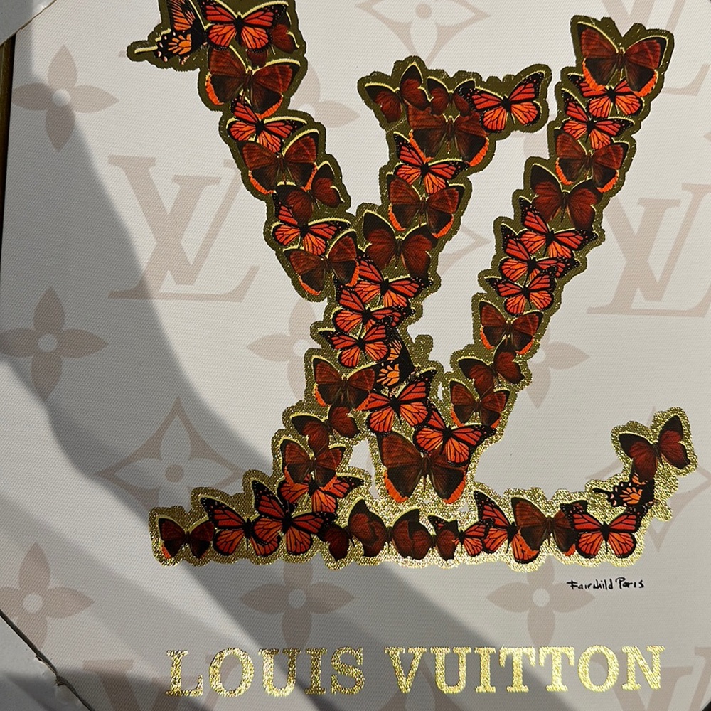Fairchild Paris Louis Vuitton Monarch Butterfly Print - Picture 2 of 2